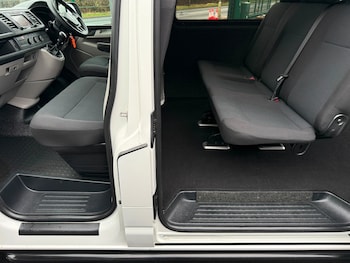 Used Volkswagen Transporter 2019 for sale - 77491047: Photo