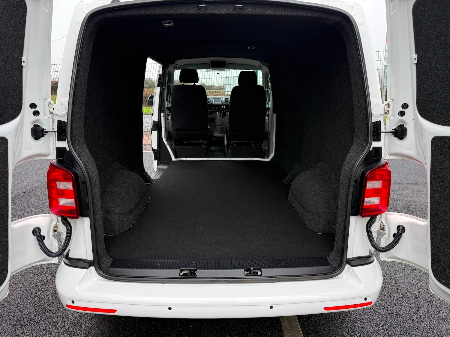 Used Volkswagen Transporter 2019 for sale - 77902729: Photo 11