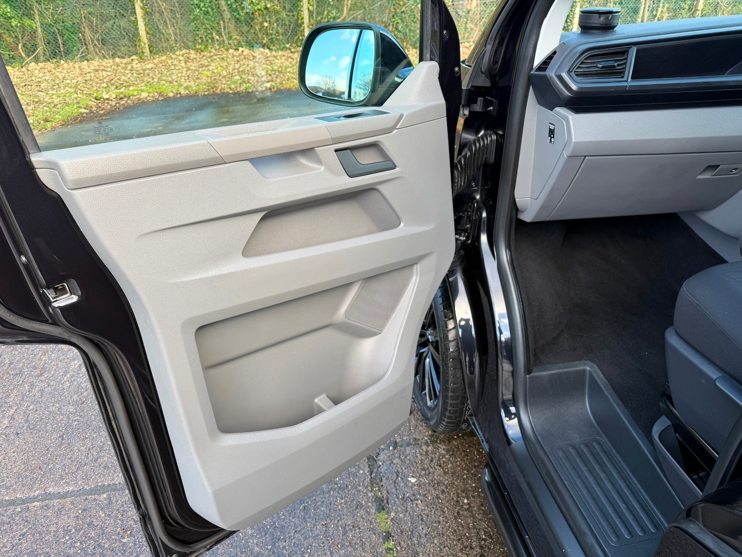 Used Volkswagen Transporter Shuttle 2021 for sale - 77129894: Photo 15