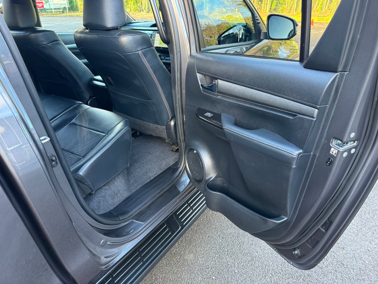 Used Toyota Hilux 2022 for sale - 77118875: Photo 10