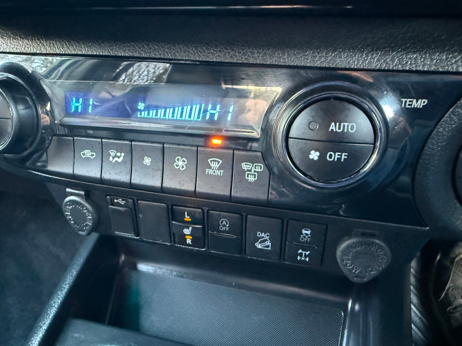 Used Toyota Hilux 2022 for sale - 77118875: Photo 21