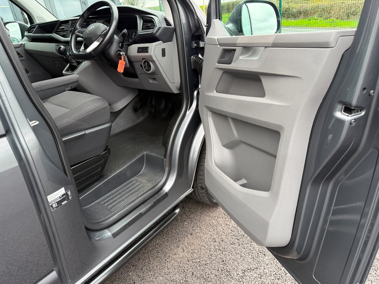 Used Volkswagen Transporter 2024 for sale - 78163778: Photo 14