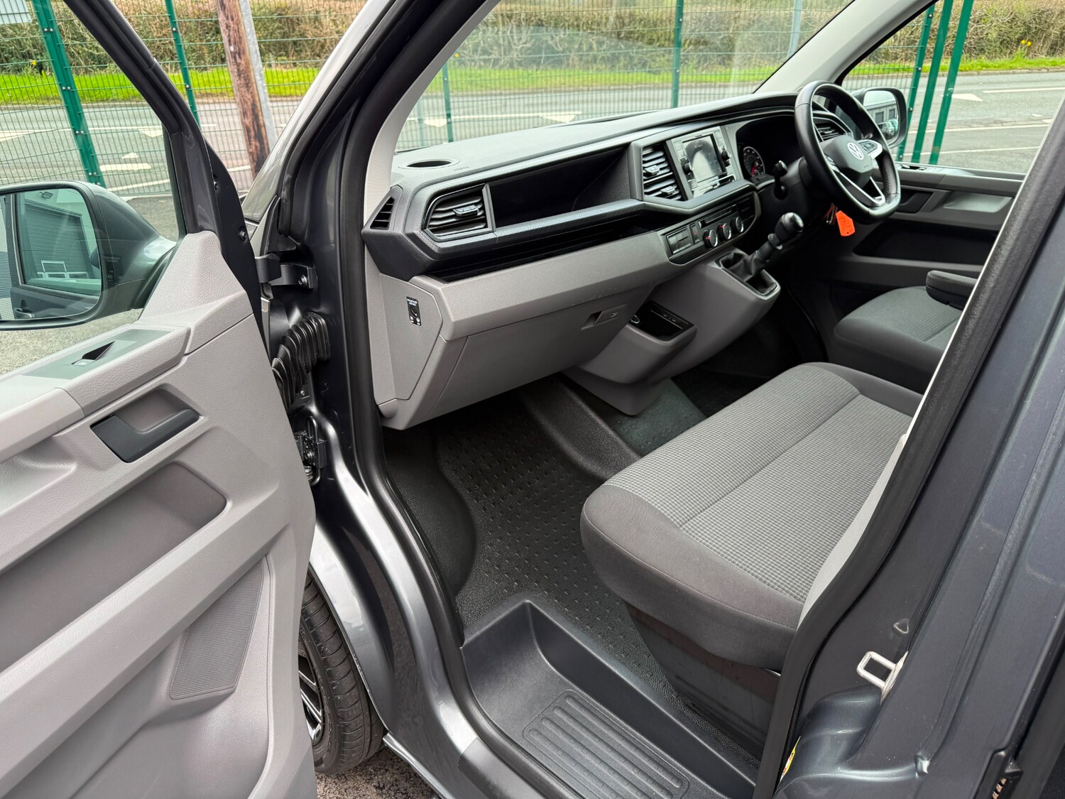 Used Volkswagen Transporter 2024 for sale - 78163778: Photo 16