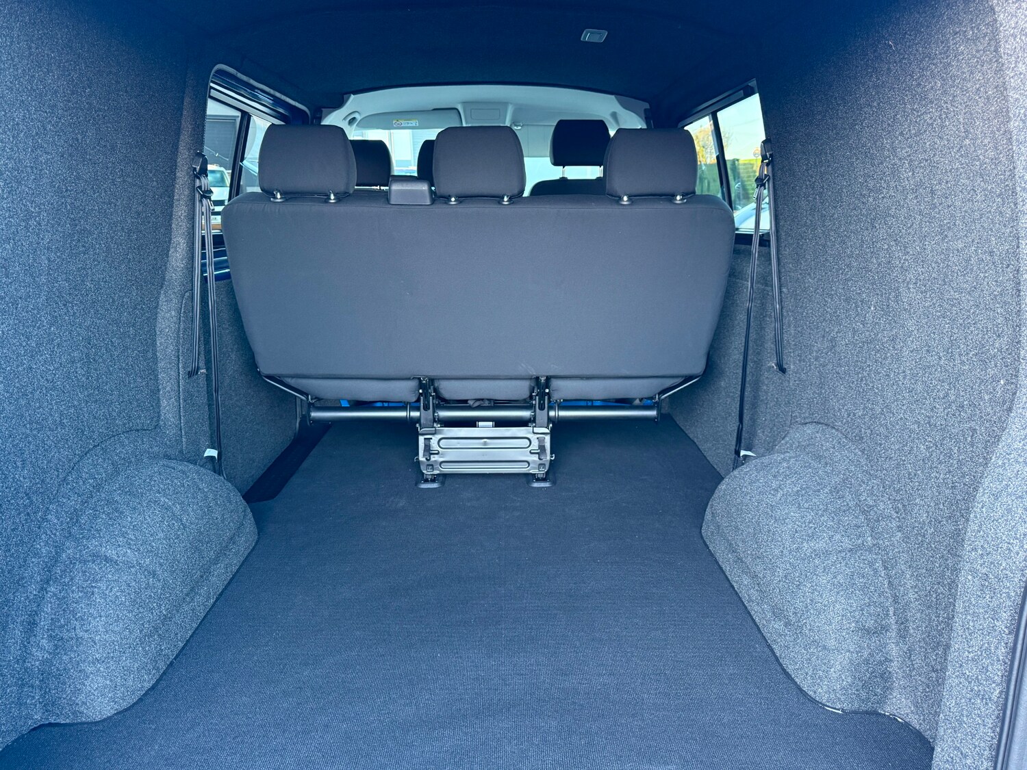 Used Volkswagen Transporter 2023 for sale - 77716460: Photo 11