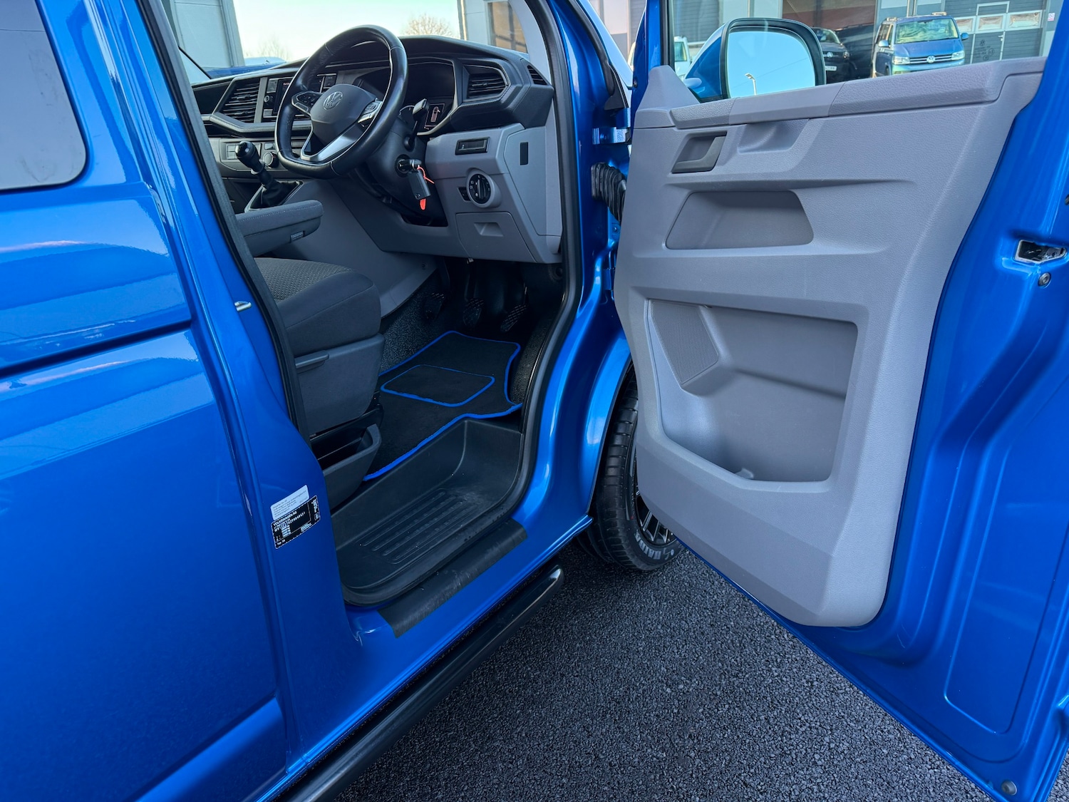 Used Volkswagen Transporter 2023 for sale - 77716460: Photo 13