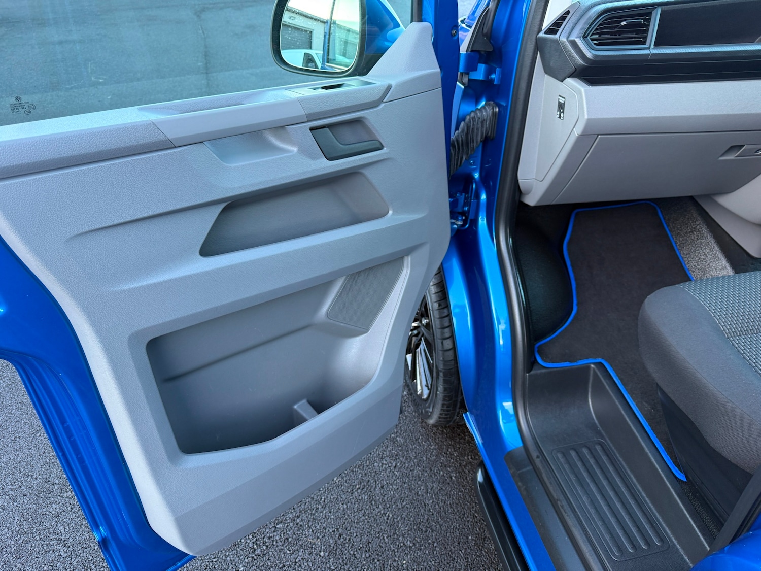 Used Volkswagen Transporter 2023 for sale - 77716460: Photo 14