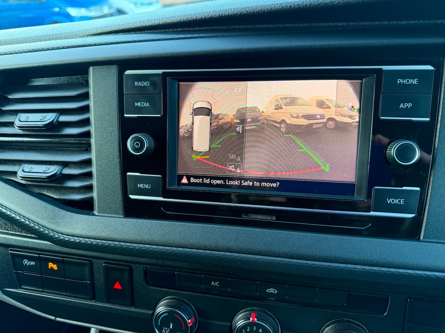 Used Volkswagen Transporter 2023 for sale - 77716460: Photo 22