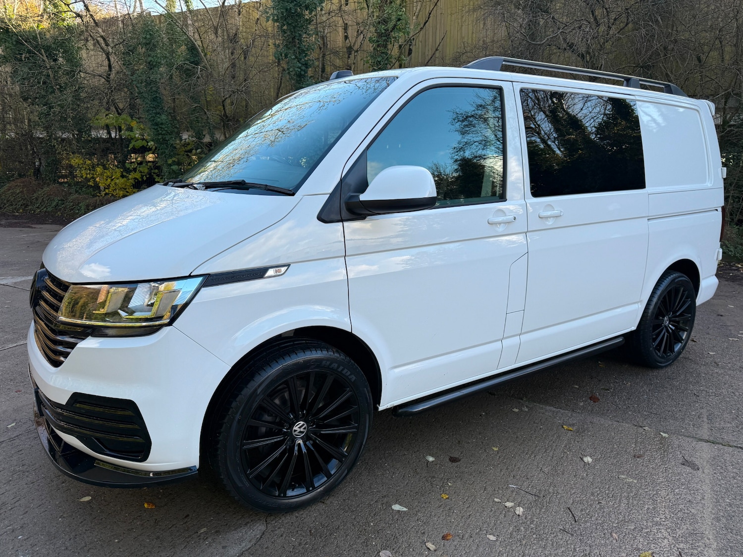 Used Volkswagen Transporter 2023 for sale - 76837563: Photo 1