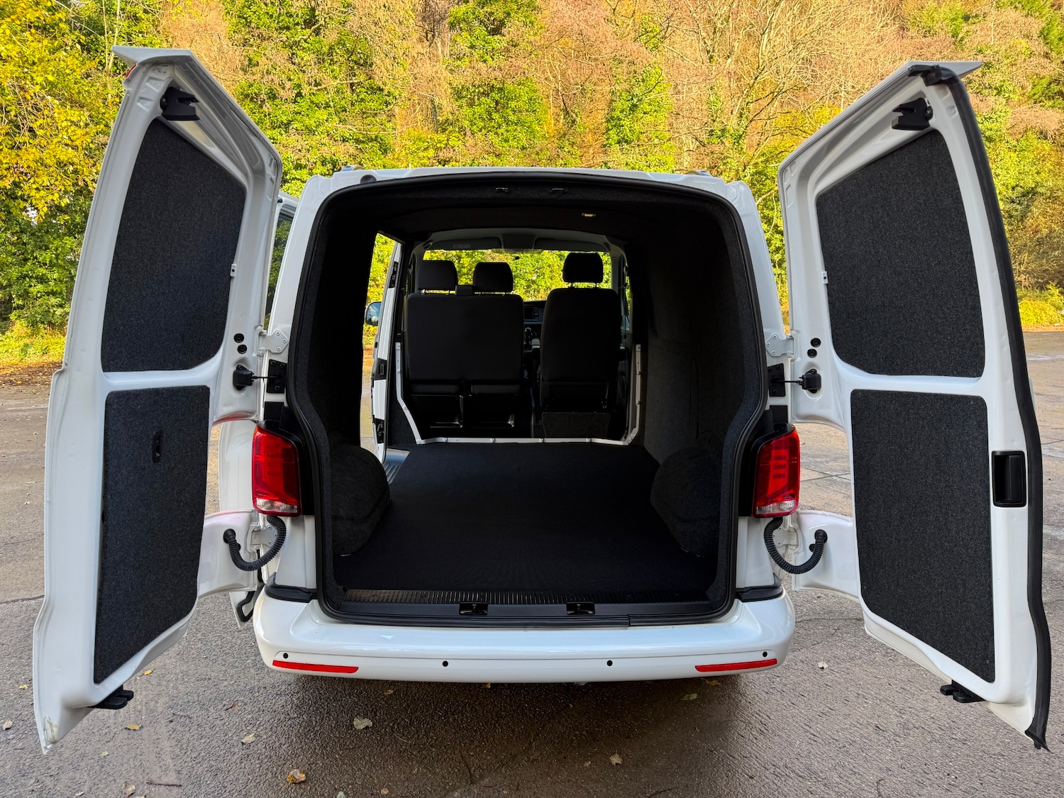 Used Volkswagen Transporter 2023 for sale - 76837563: Photo 12