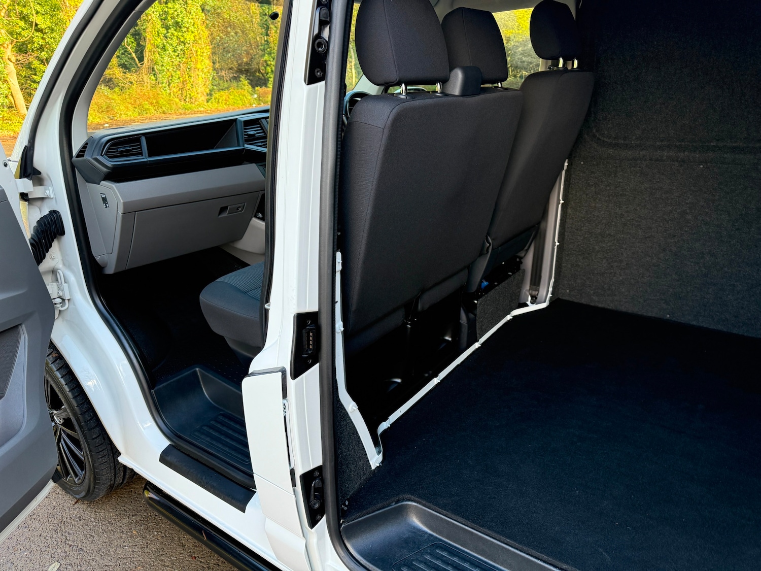 Used Volkswagen Transporter 2023 for sale - 76837563: Photo 14