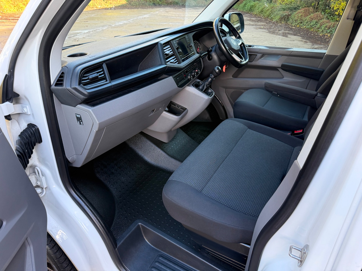 Used Volkswagen Transporter 2023 for sale - 76837563: Photo 18