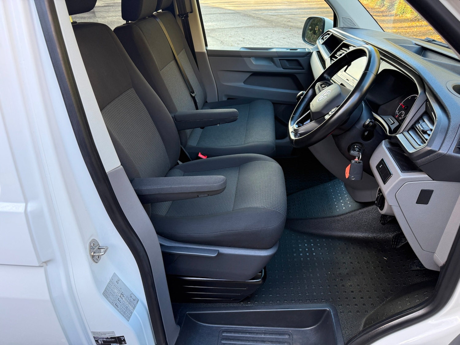 Used Volkswagen Transporter 2023 for sale - 76837563: Photo 19