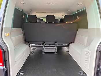 Used Volkswagen Transporter Shuttle 2019 for sale - 76418645: Photo