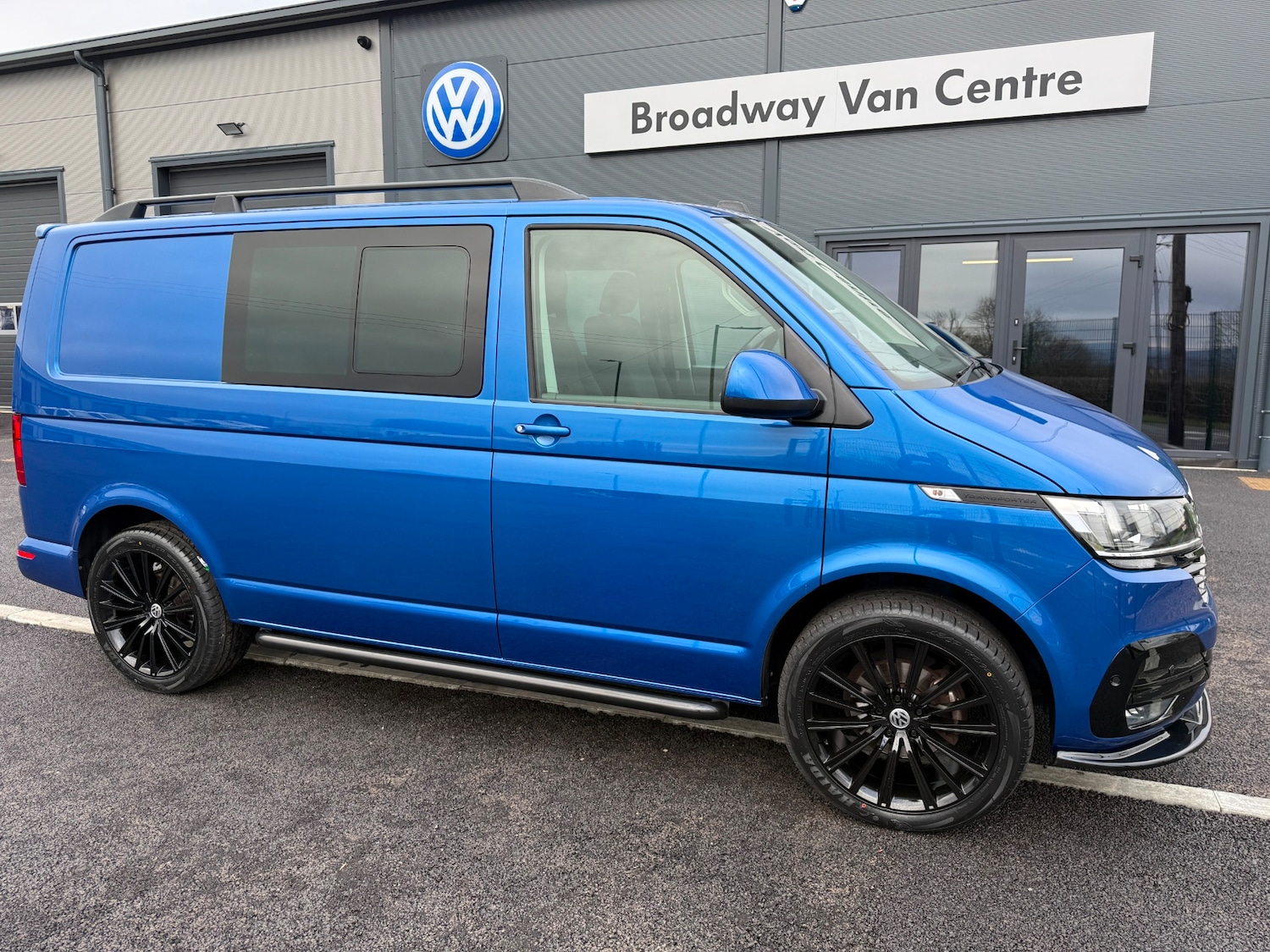 Used Volkswagen Transporter 2022 for sale - 77610723: Photo 2