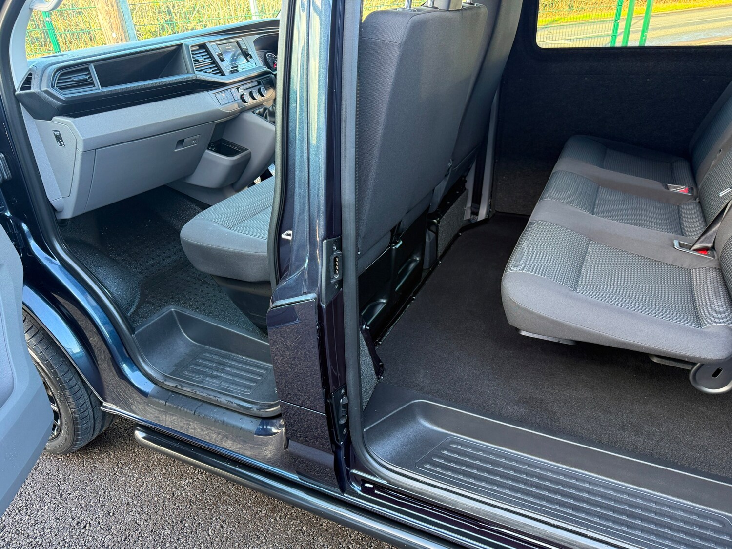 Used Volkswagen Transporter for sale - 77530555: Photo 12