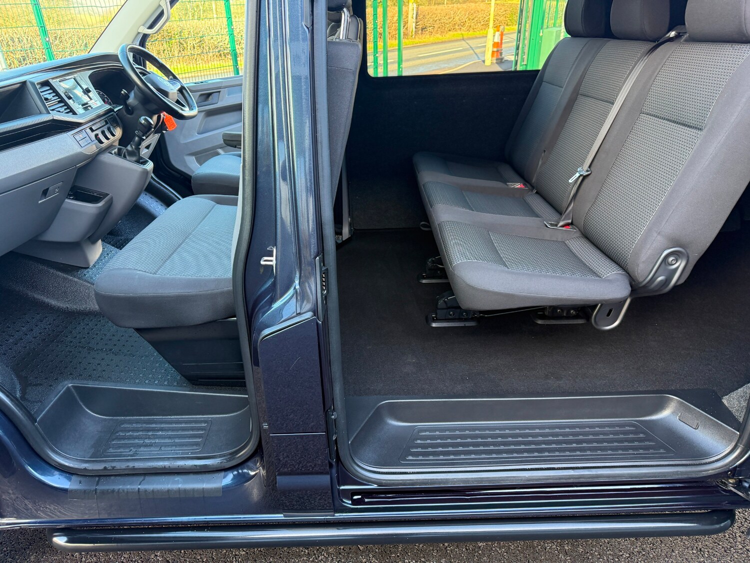 Used Volkswagen Transporter for sale - 77530555: Photo 13