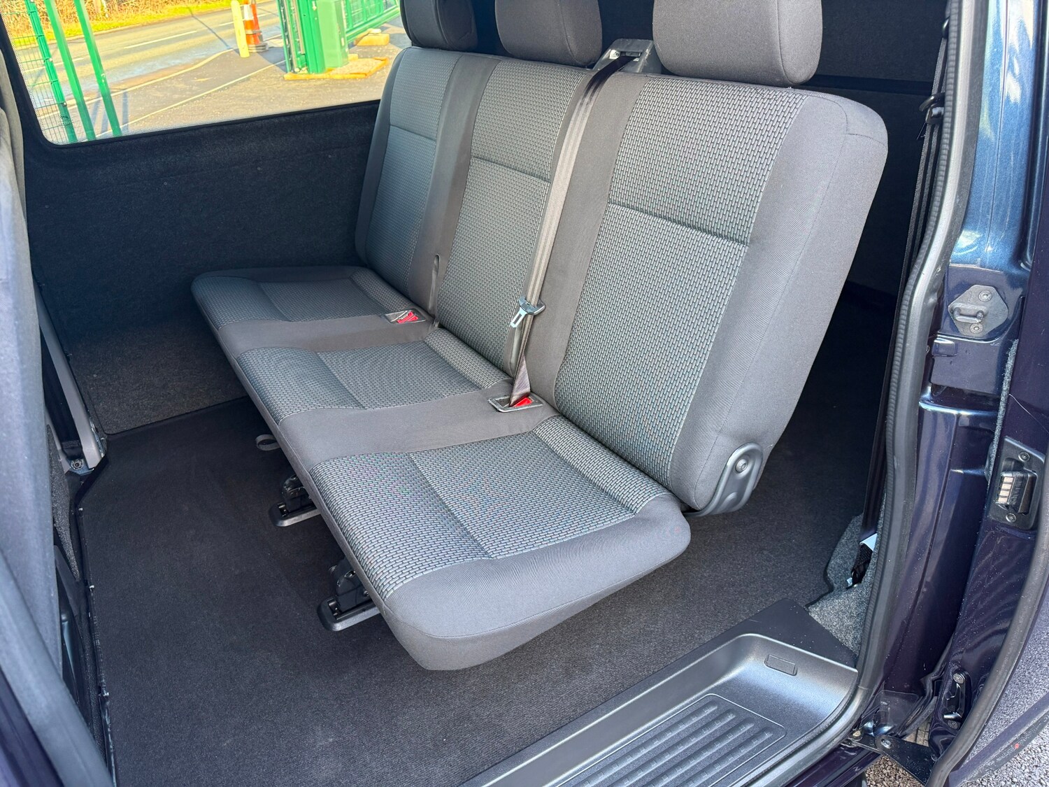 Used Volkswagen Transporter for sale - 77530555: Photo 4