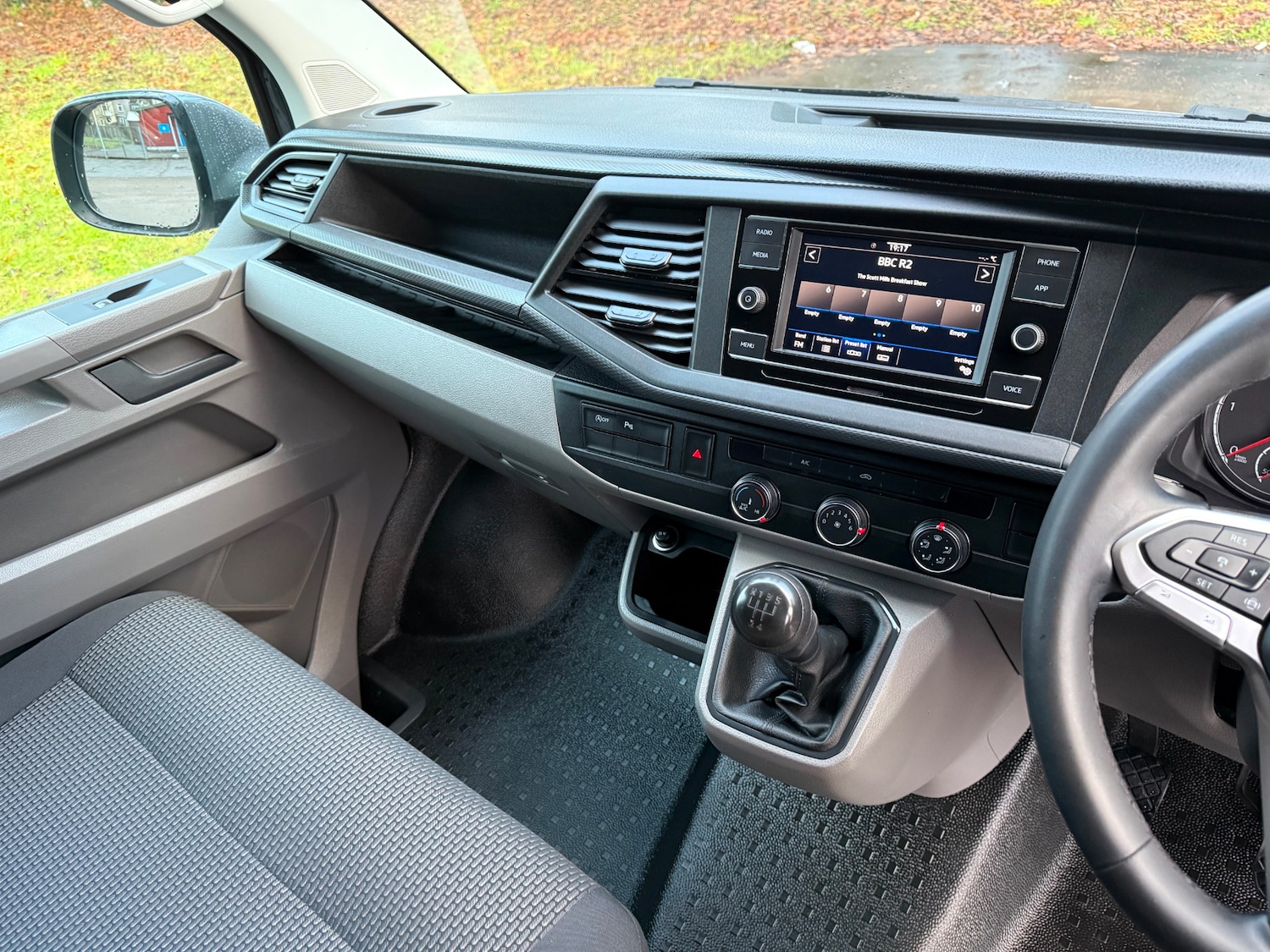 Used Volkswagen Transporter 2022 for sale - 76893206: Photo 20