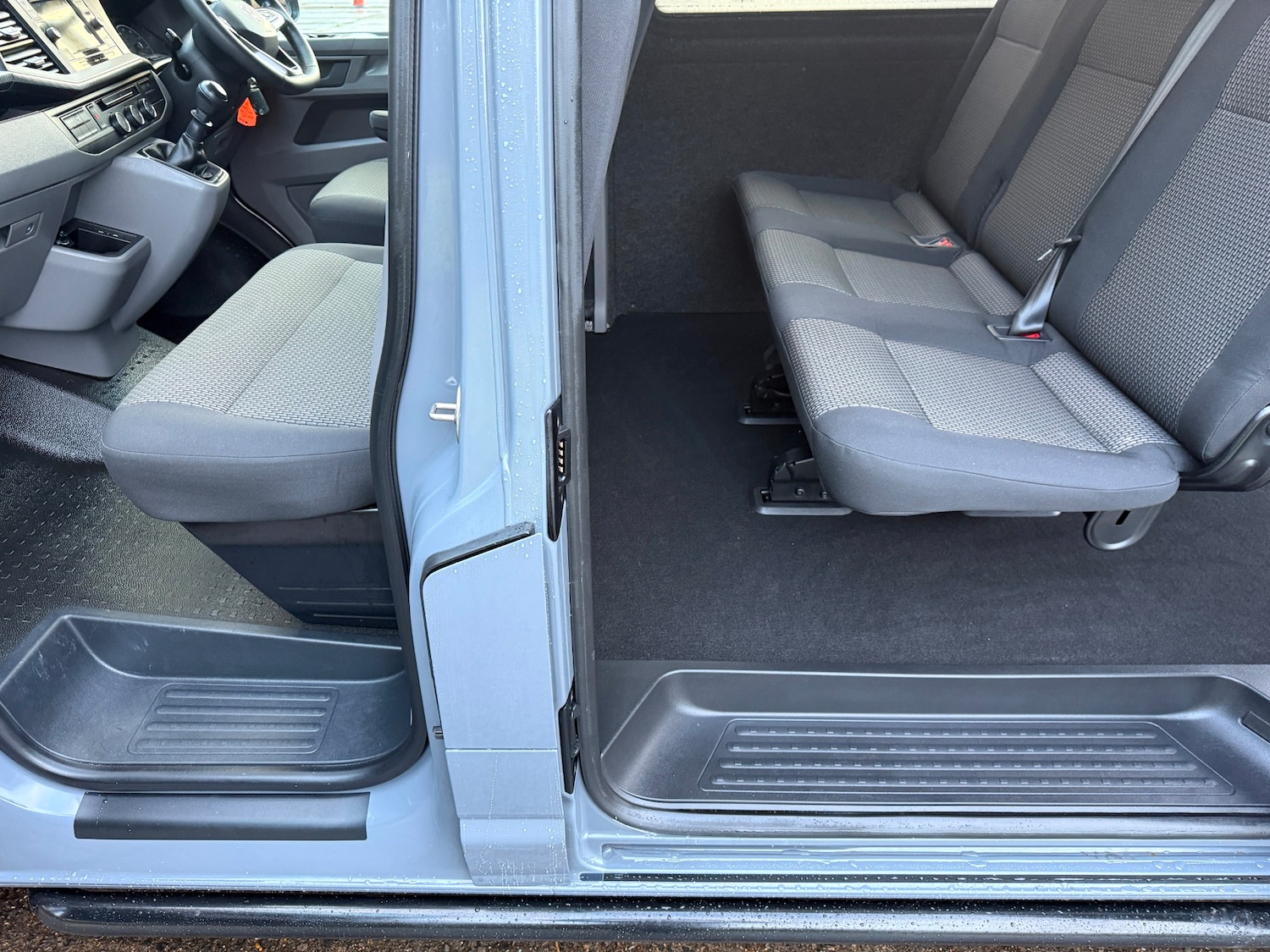 Used Volkswagen Transporter 2022 for sale - 76893206: Photo 4