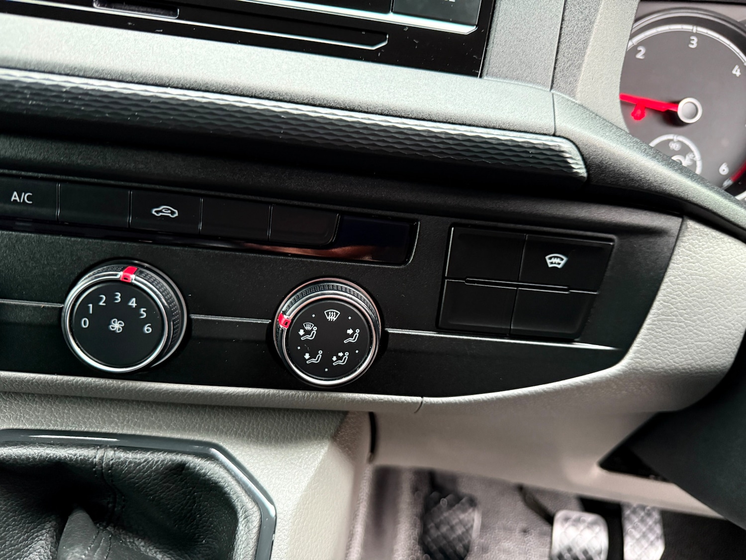 Used Volkswagen Transporter 2023 for sale - 76471401: Photo 21