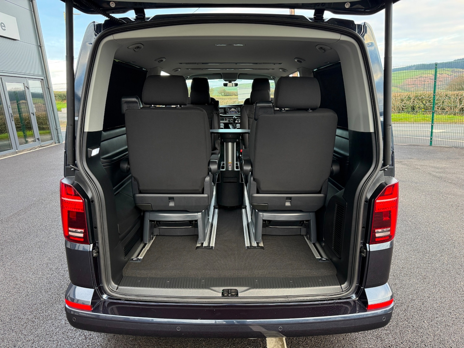 Used Volkswagen Caravelle 2020 for sale - 78079372: Photo 12