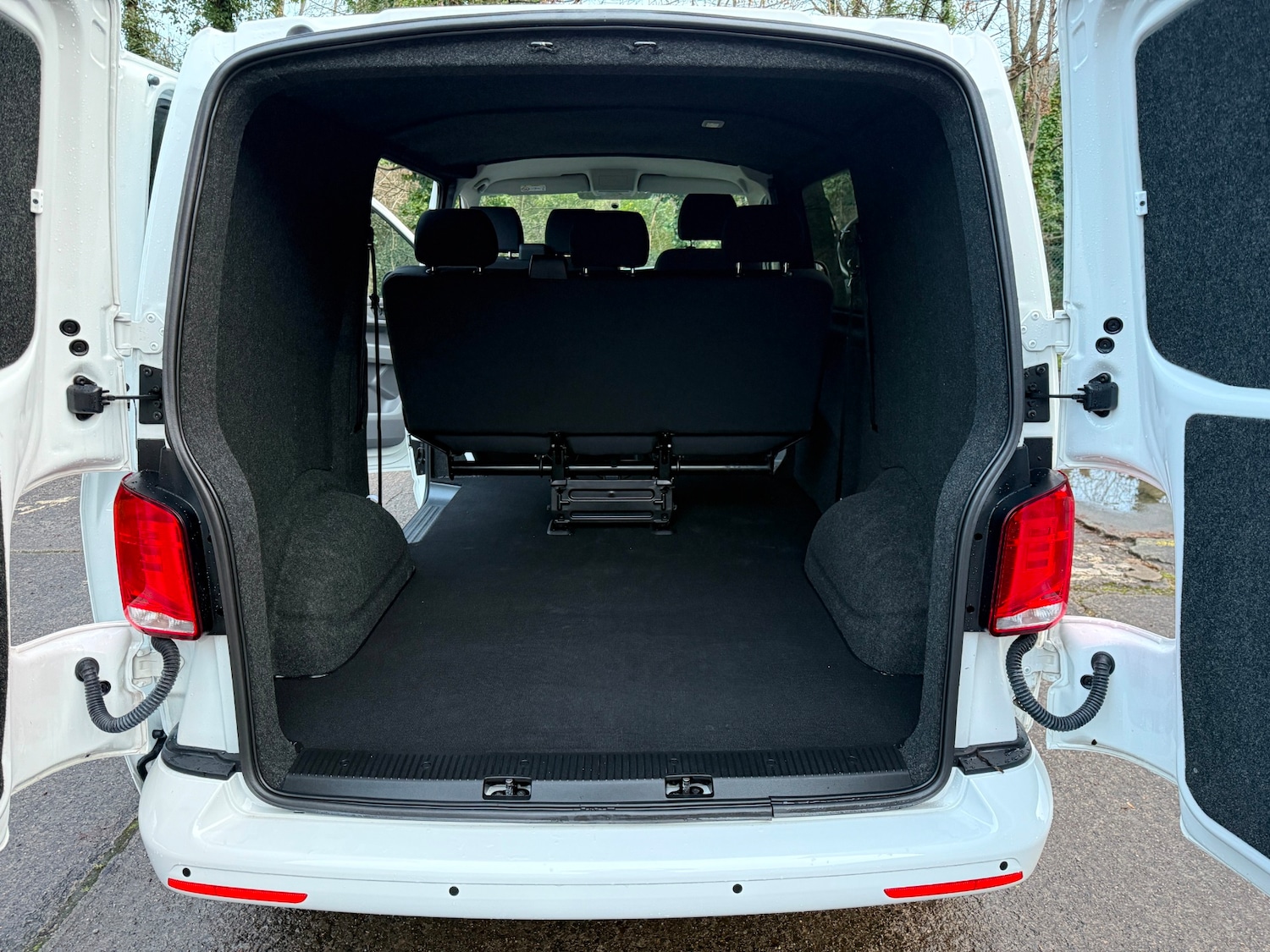 Used Volkswagen Transporter 2023 for sale - 77154736: Photo 11