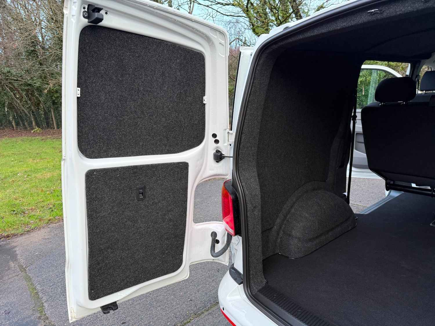 Used Volkswagen Transporter 2023 for sale - 77154736: Photo 16