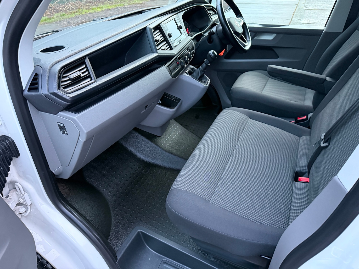 Used Volkswagen Transporter 2023 for sale - 77154736: Photo 20