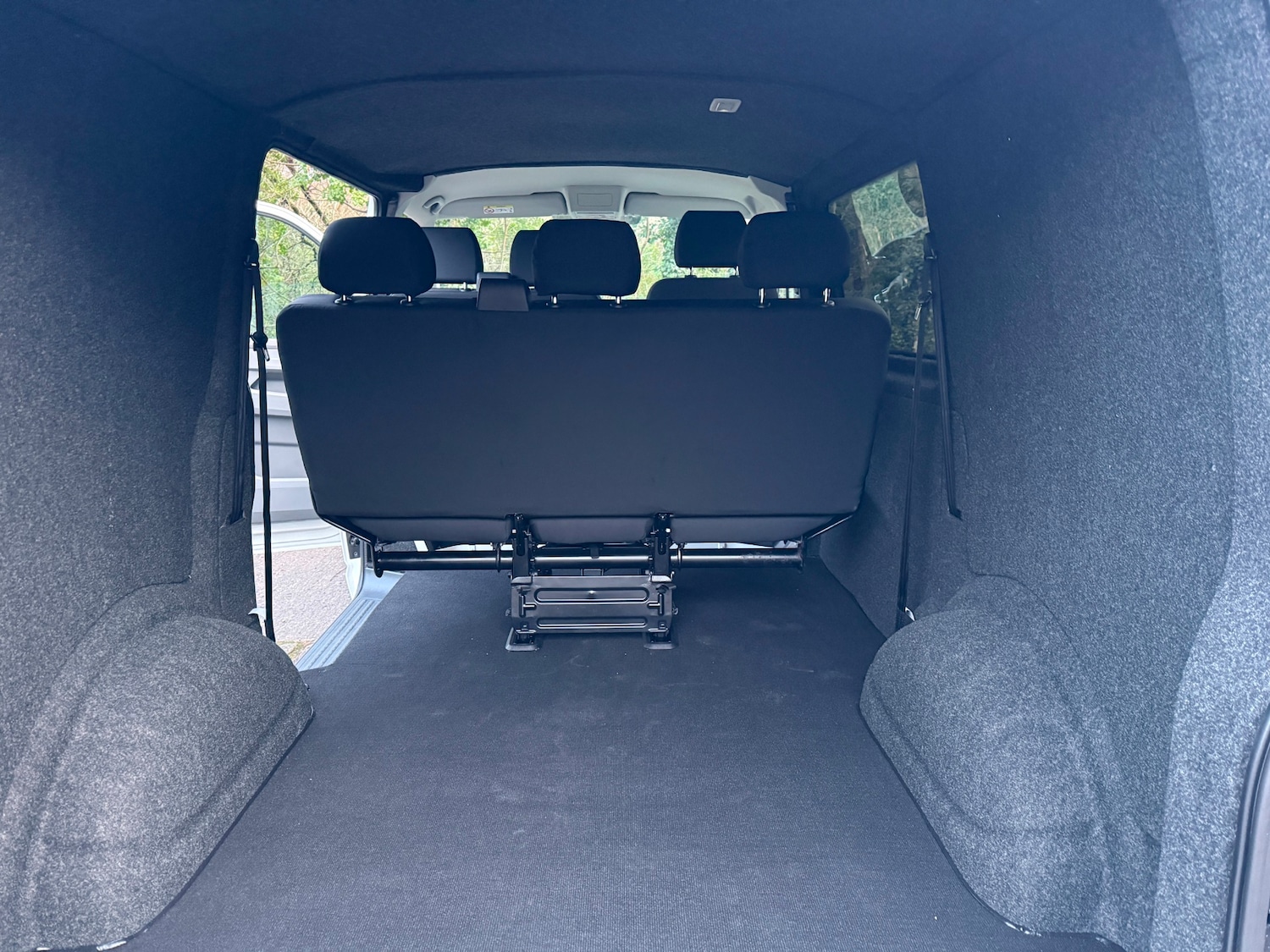 Used Volkswagen Transporter 2023 for sale - 77154736: Photo 4