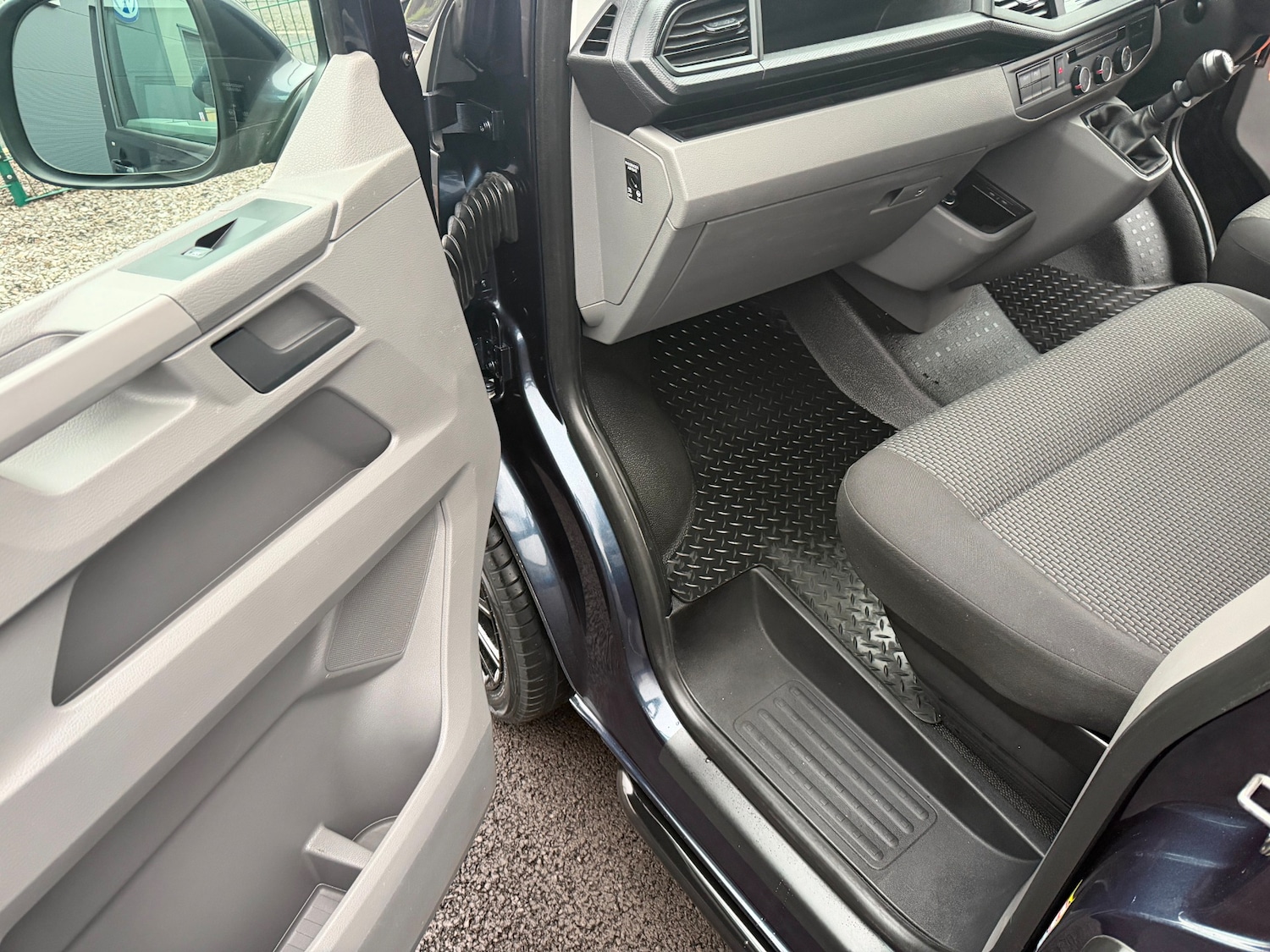 Used Volkswagen Transporter 2023 for sale - 77807557: Photo 15