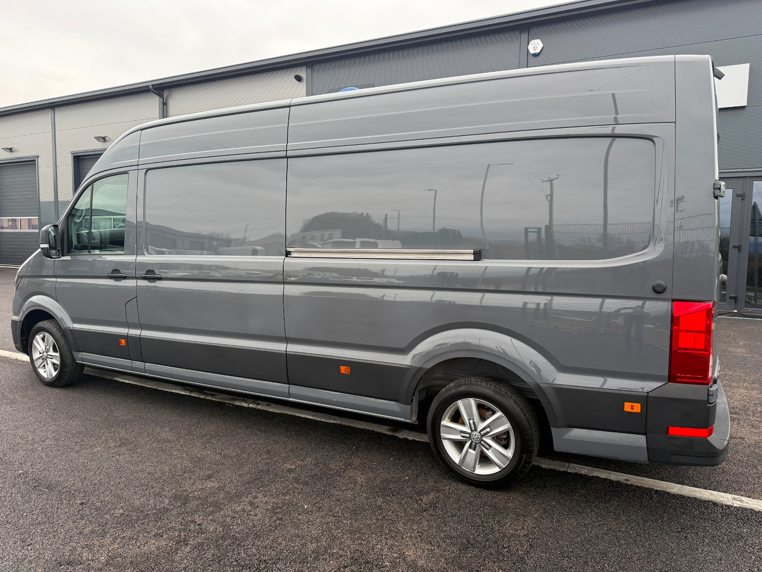 Used Volkswagen Crafter 2024 for sale - 77379468: Photo 6