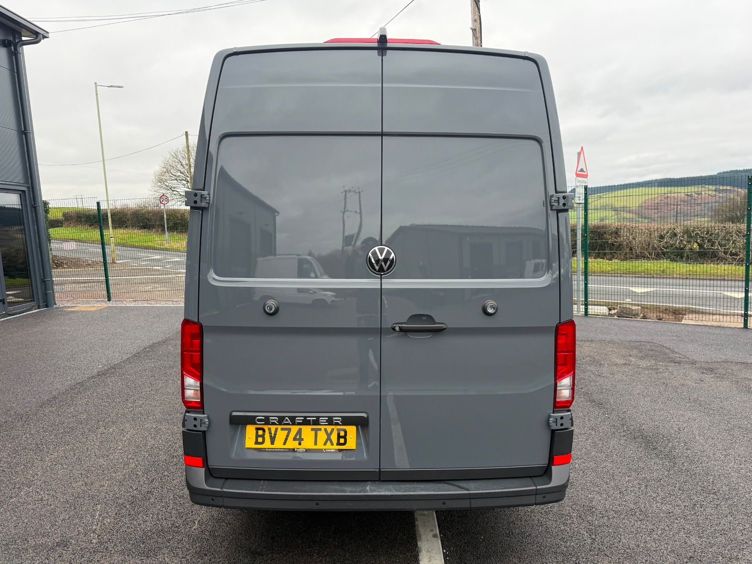 Used Volkswagen Crafter 2024 for sale - 77379468: Photo 8