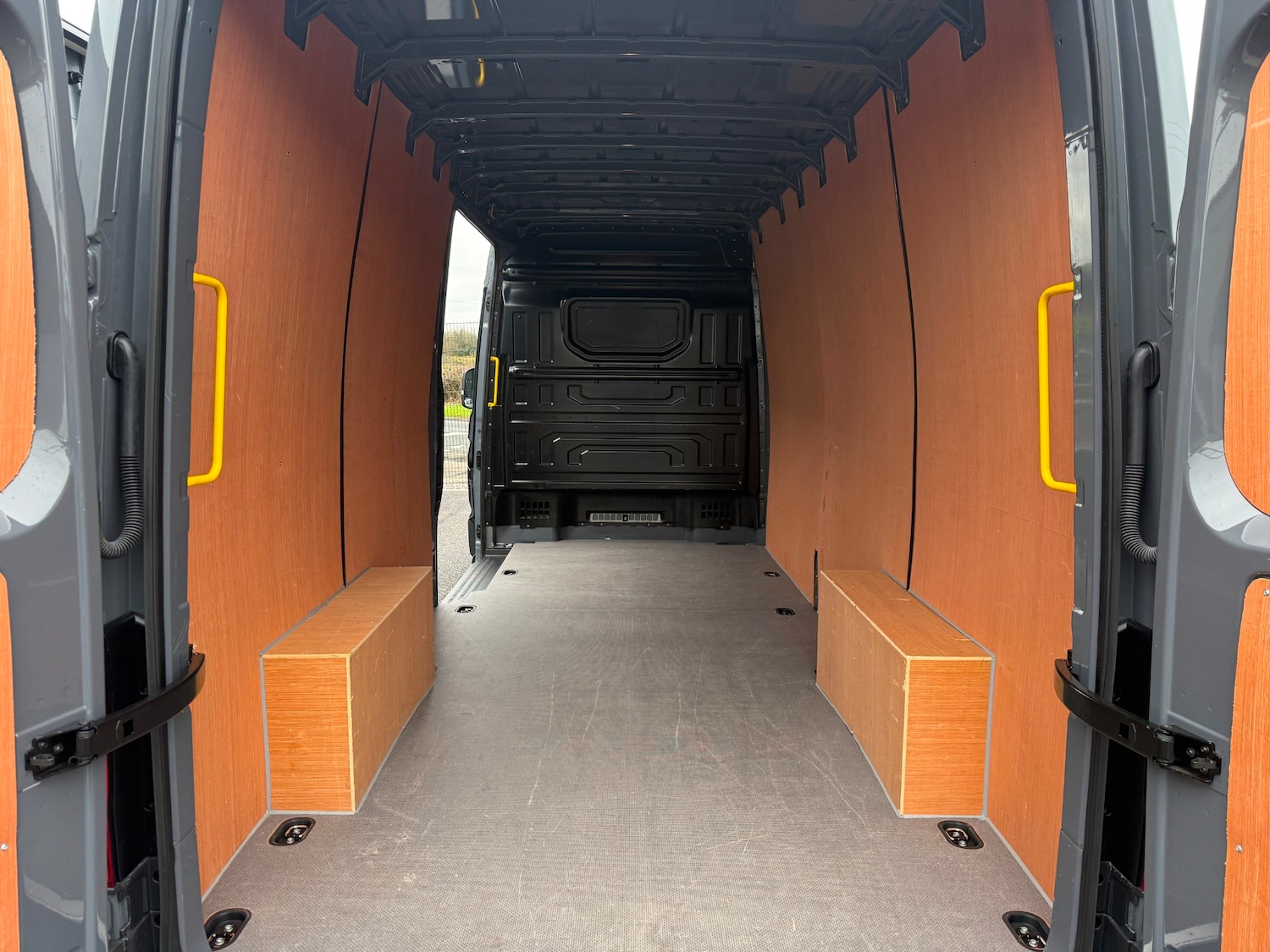 Used Volkswagen Crafter 2024 for sale - 77379468: Photo 9