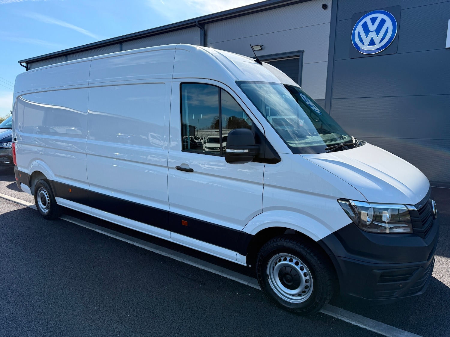 Used Volkswagen Crafter 2023 for sale - 78155742: Photo 2