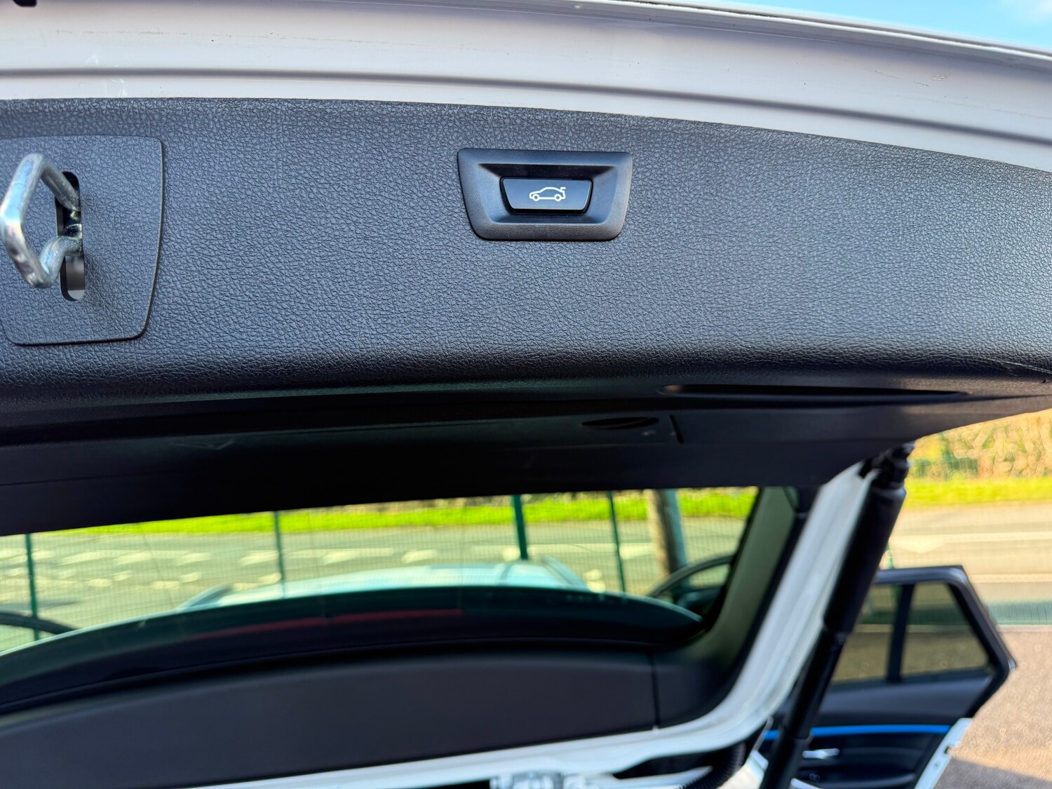 Used BMW 3 Series 2019 for sale - 77731053: Photo 10