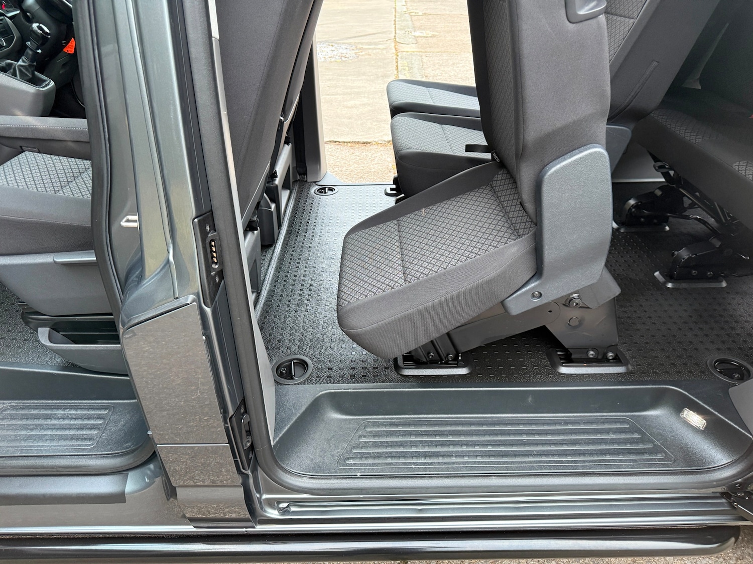 Used Volkswagen Transporter Shuttle 2020 for sale - 76392413: Photo 15