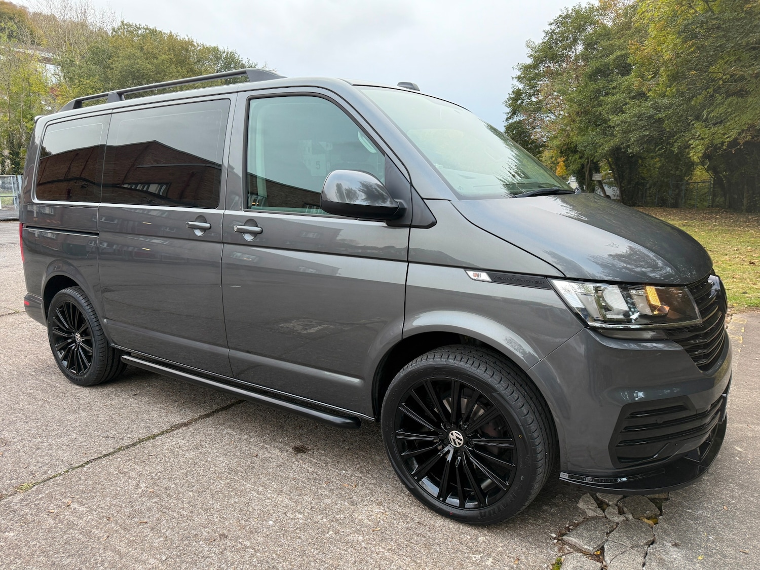 Used Volkswagen Transporter Shuttle 2020 for sale - 76392413: Photo 2