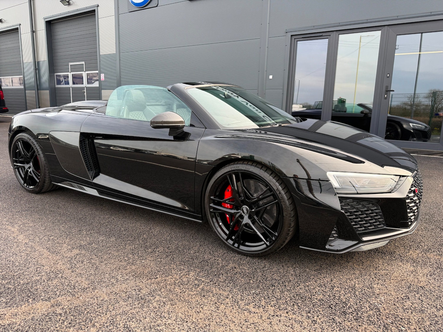 Used Audi R8 2021 for sale - 78178273: Photo 2