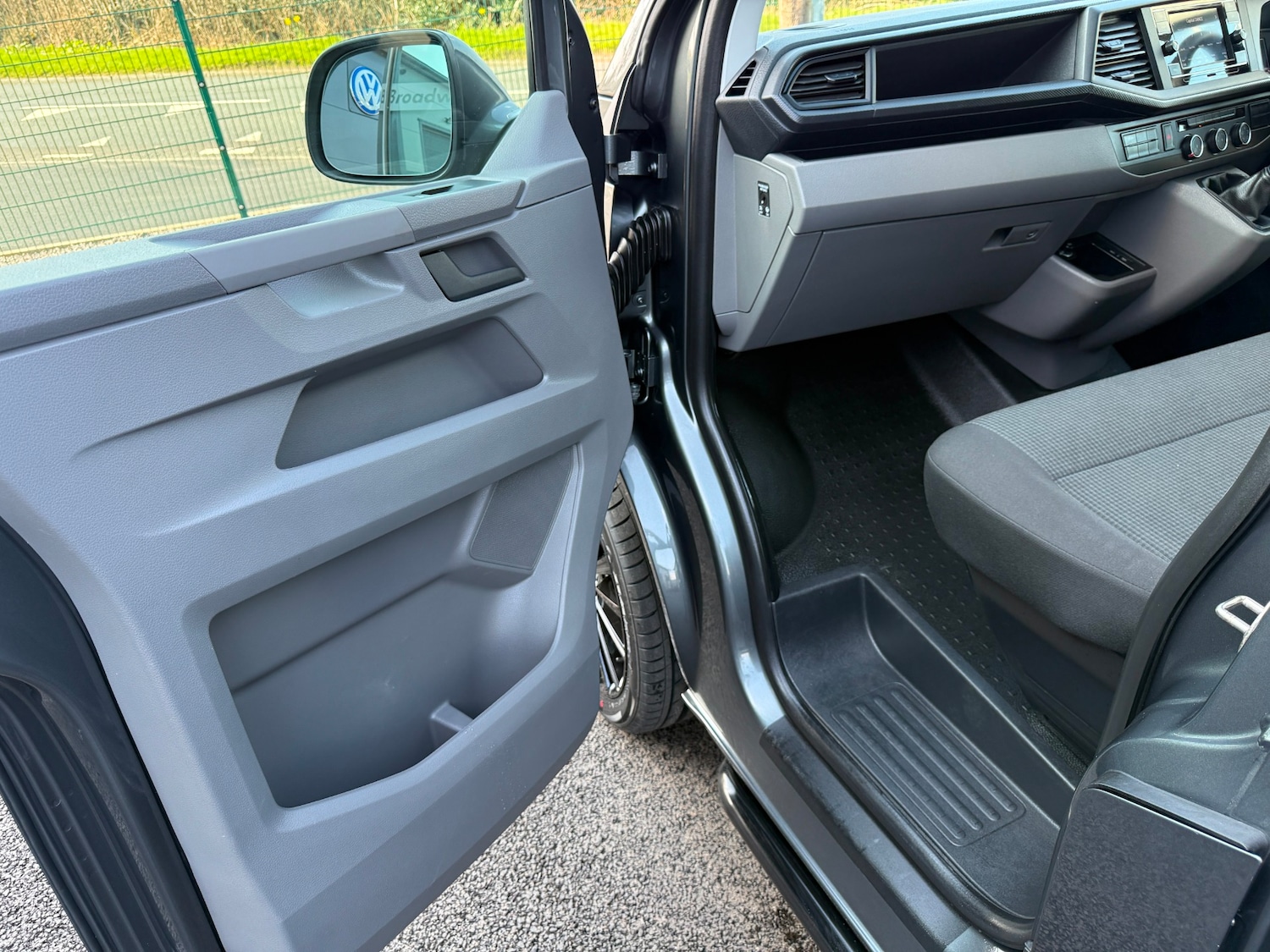 Used Volkswagen Transporter 2024 for sale - 77985054: Photo 16