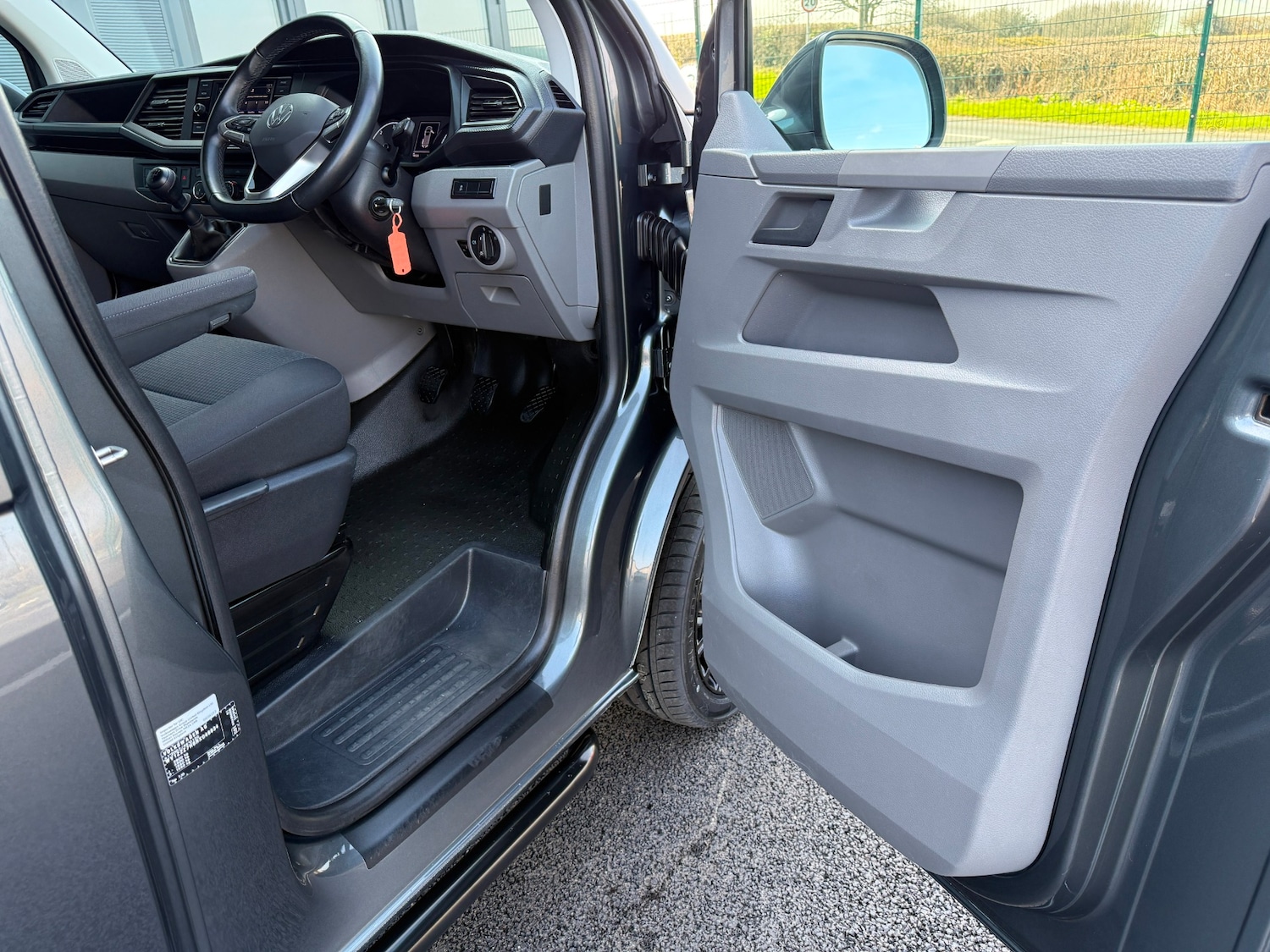 Used Volkswagen Transporter 2024 for sale - 77985054: Photo 17