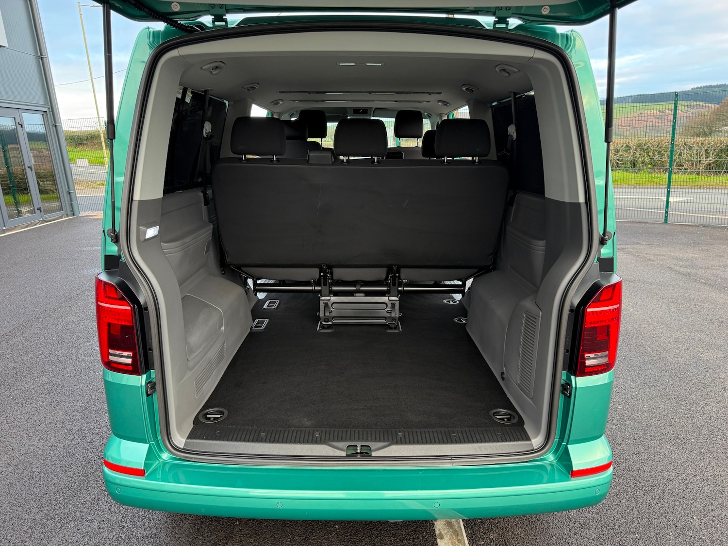 Used Volkswagen Transporter Shuttle 2021 for sale - 78079373: Photo 10