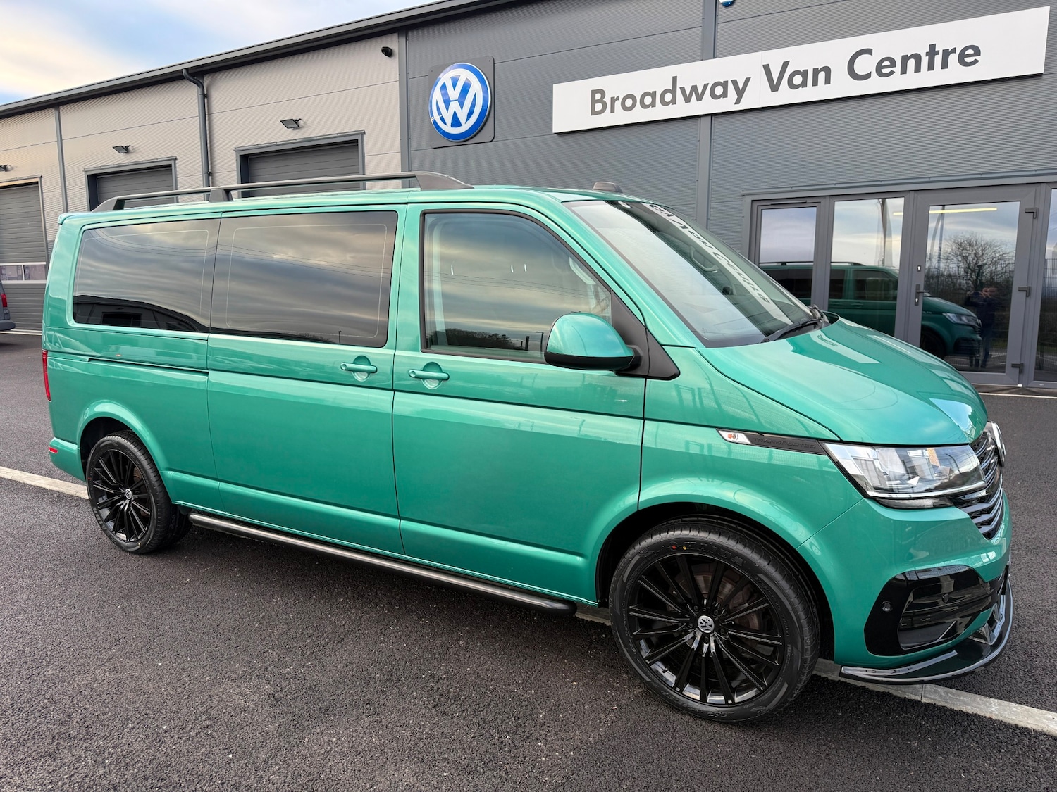 Used Volkswagen Transporter Shuttle 2021 for sale - 78079373: Photo 2