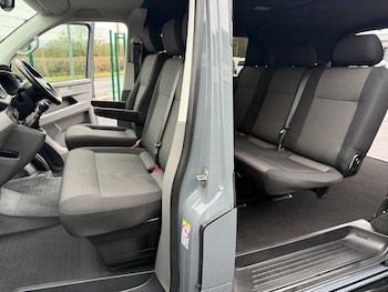 Used Volkswagen Transporter 2024 for sale - 77543792: Photo