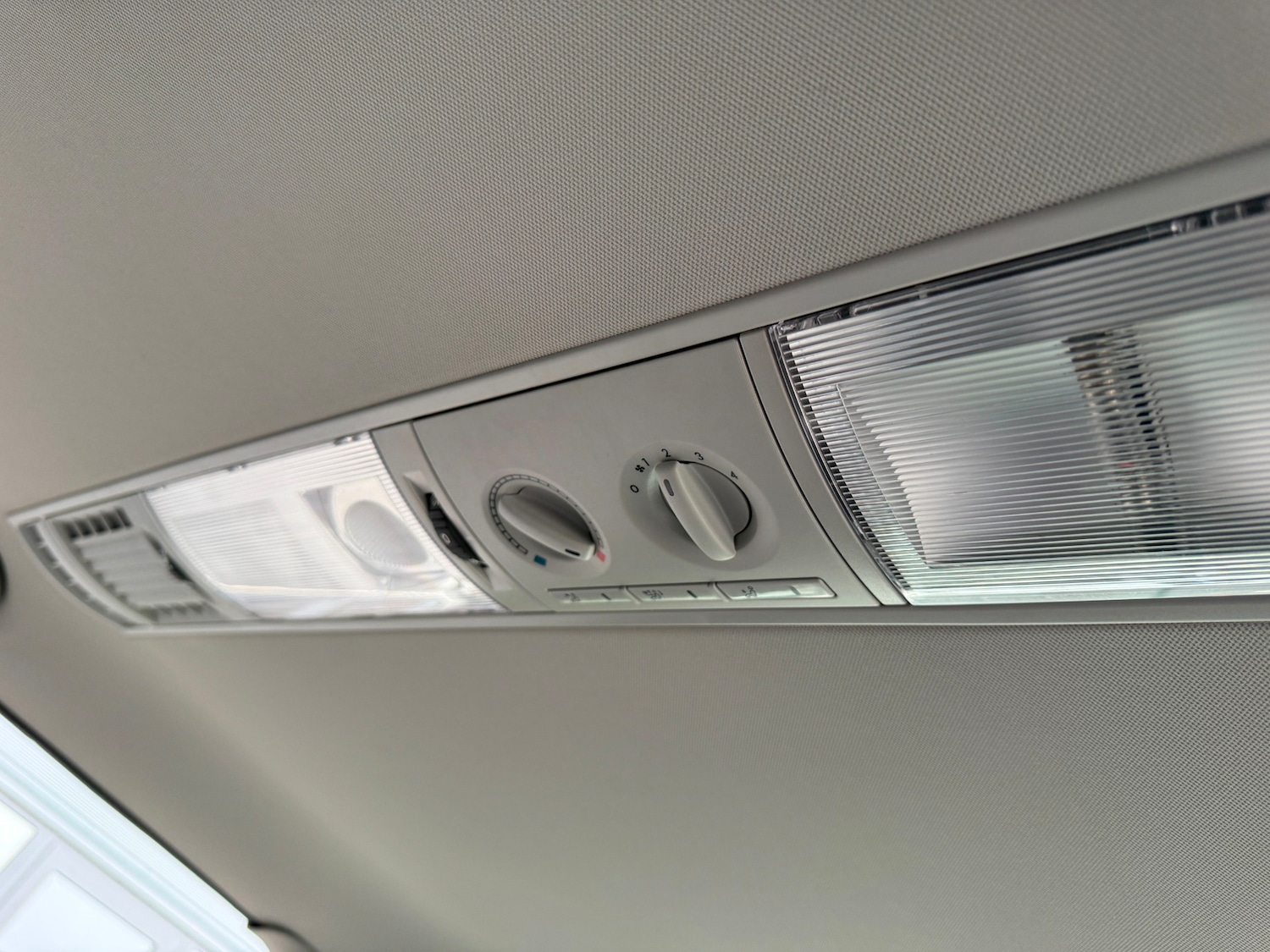 Used Volkswagen Transporter Shuttle 2020 for sale - 77530556: Photo 13