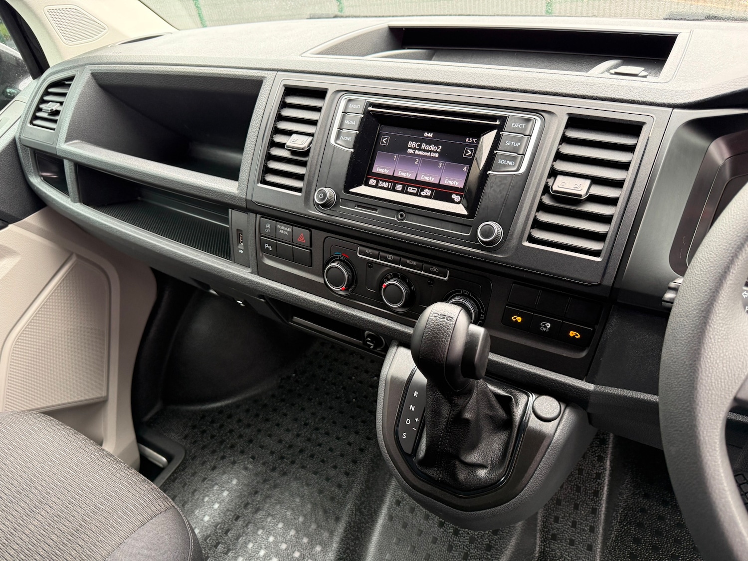 Used Volkswagen Transporter Shuttle 2020 for sale - 77530556: Photo 23