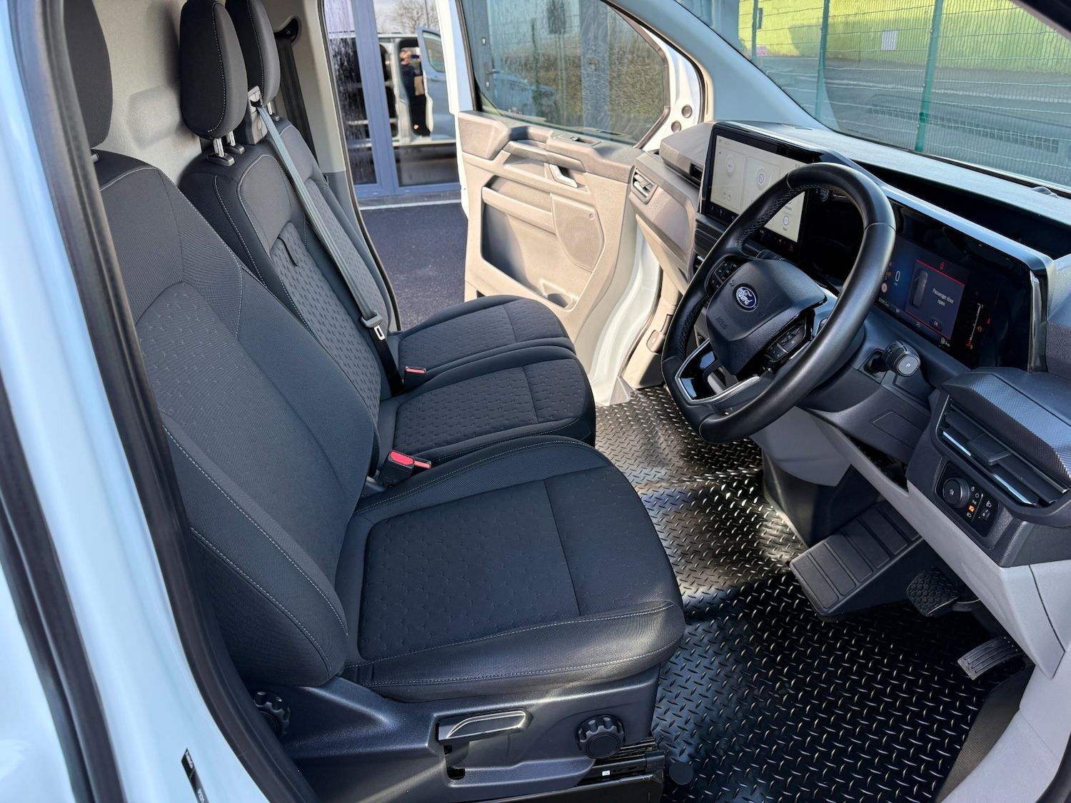 Used Ford Transit Custom 2024 for sale - 77932890: Photo 19