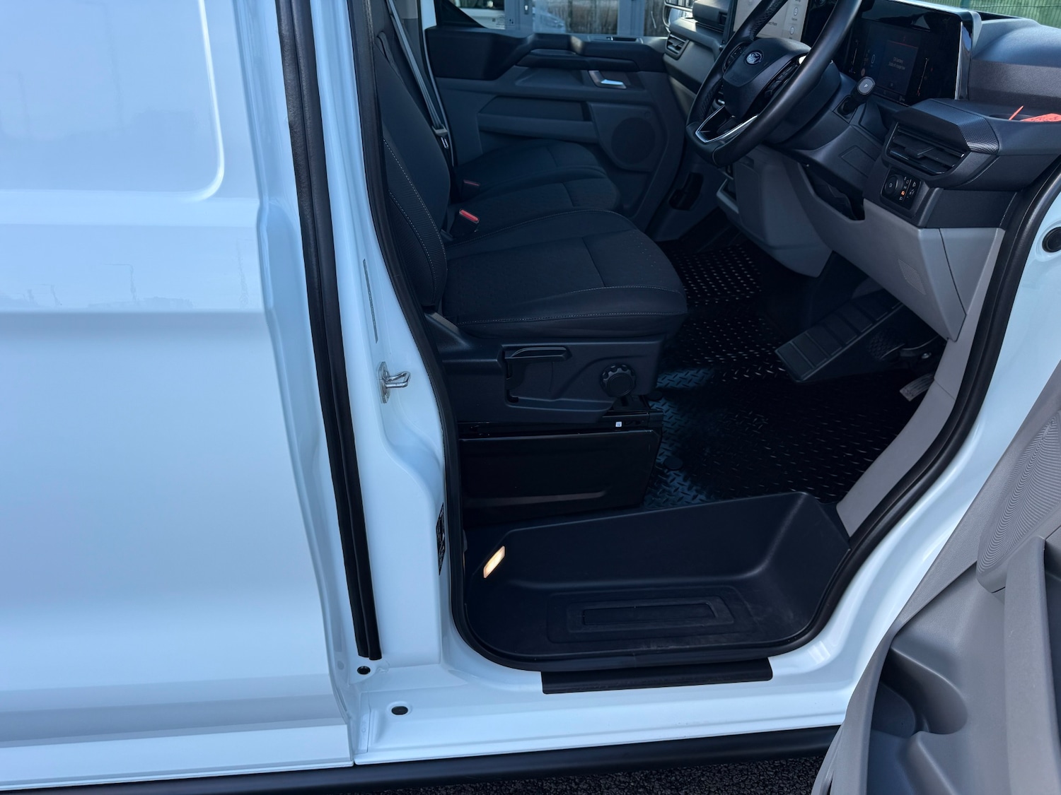 Used Ford Transit Custom 2024 for sale - 77932890: Photo 20