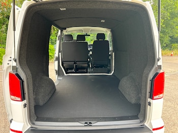 Used Volkswagen Transporter 2022 for sale - 75215403: Photo