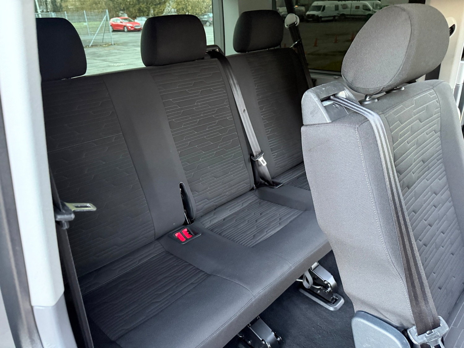 Used Volkswagen Transporter 2020 for sale - 76471402: Photo 4