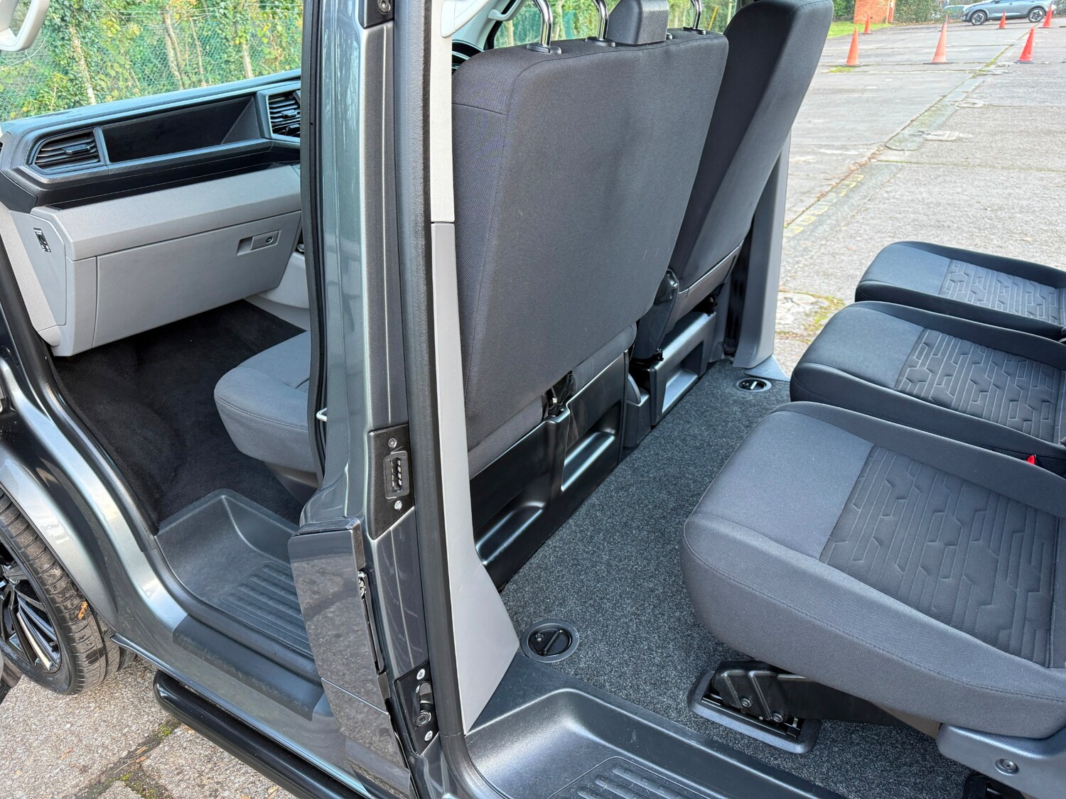 Used Volkswagen Transporter 2020 for sale - 76471403: Photo 20